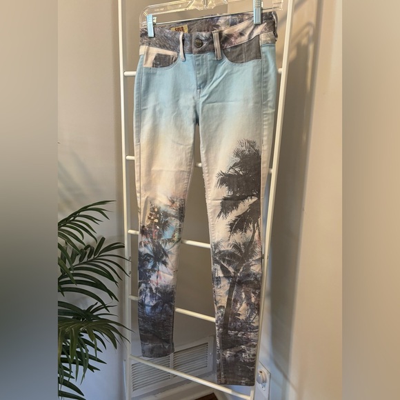 Sold Design Lab Palm Print Skinny Jeans - NWOT - Picture 3 of 10